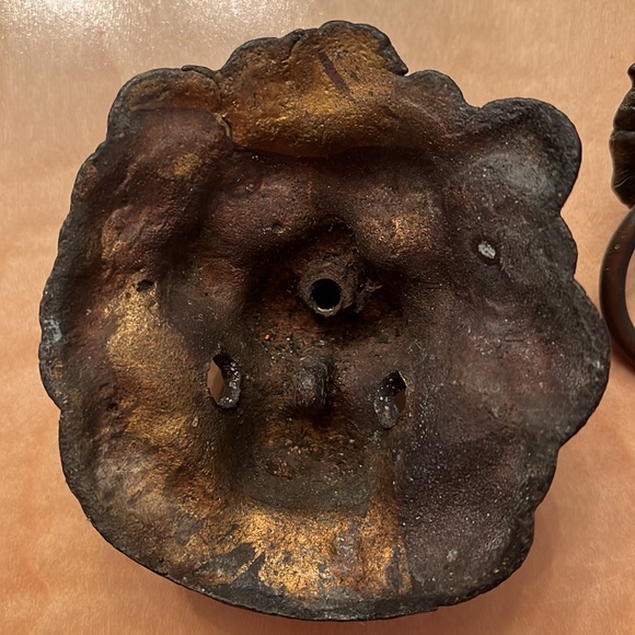 Lion head drawer pulls, 2 - Picture 2 of 14